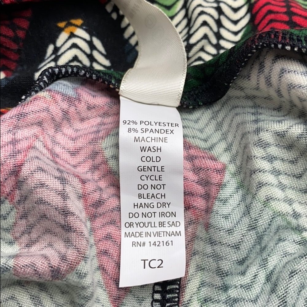 LuLaRoe TC2 Adult 18+ Holiday Leggings Penguins - Picture 7 of 8